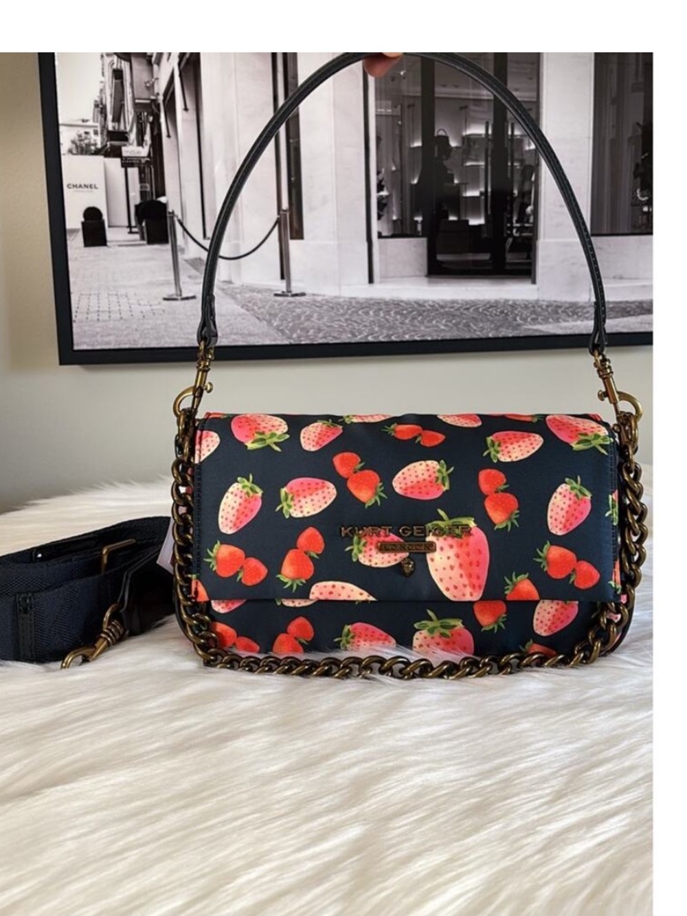 NWT Kurt Geiger London Navy
Strawberry Print Shoulder
Crossbody Bag - Picture 2 of 7